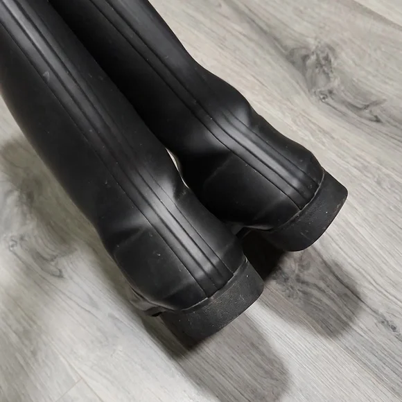 Matte Black Original Hunter Tall Knee High Rubber Rain Boots - Picture 7 of 10